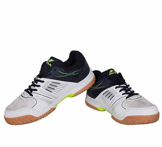nivia new verdict badminton shoes
